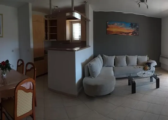 Rubin Apartman Kastela